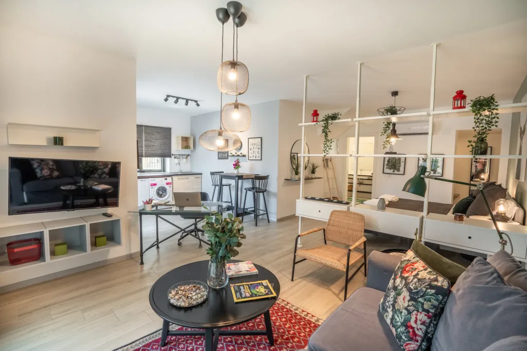 Stone House Studio 6