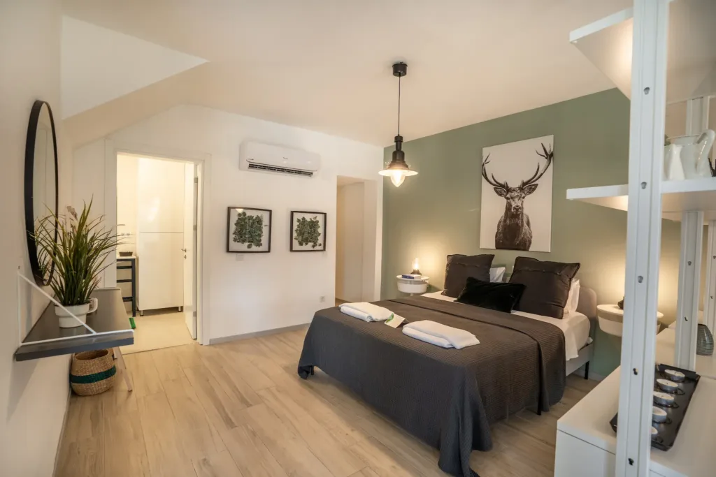 Stone House Studio 8