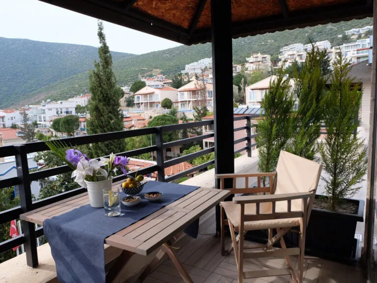 Romantik Çatı Odası 07 - True Blue Hotel