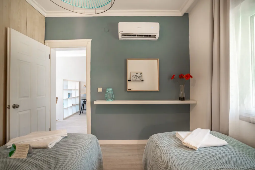 two_bedroom_02